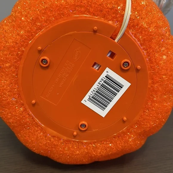 Light Up Sparkling Pumpkin Decoration 9” NWT - Picture 8 of 12